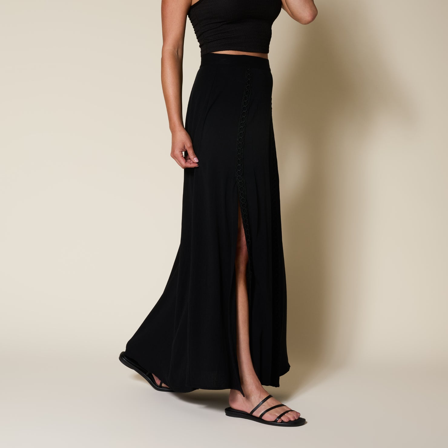 Willow Ava - Image 4