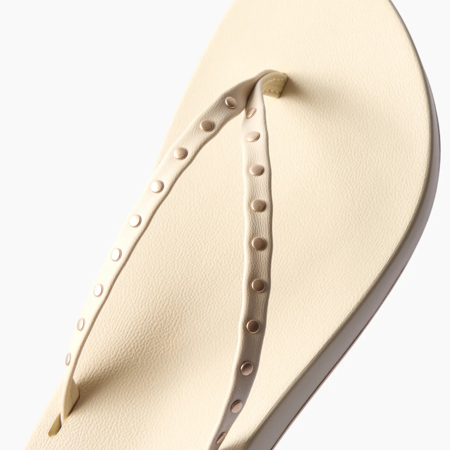 Alternative view of Cushion Slim Studs